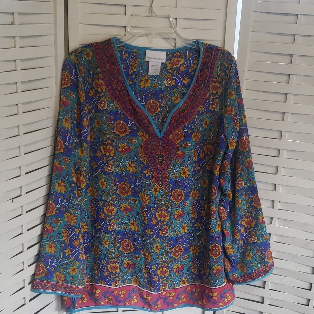 Soft Surroundings long sleeve V-neck bright colors 100% polyester tunic size S